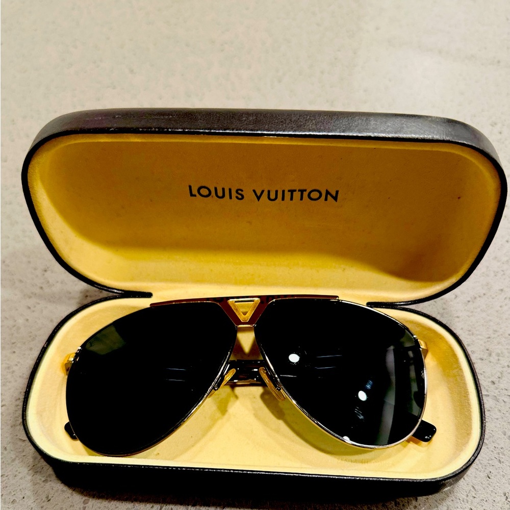 Louis Vuitton Aviator sunglasses, special edition (custom made 1 of 1)